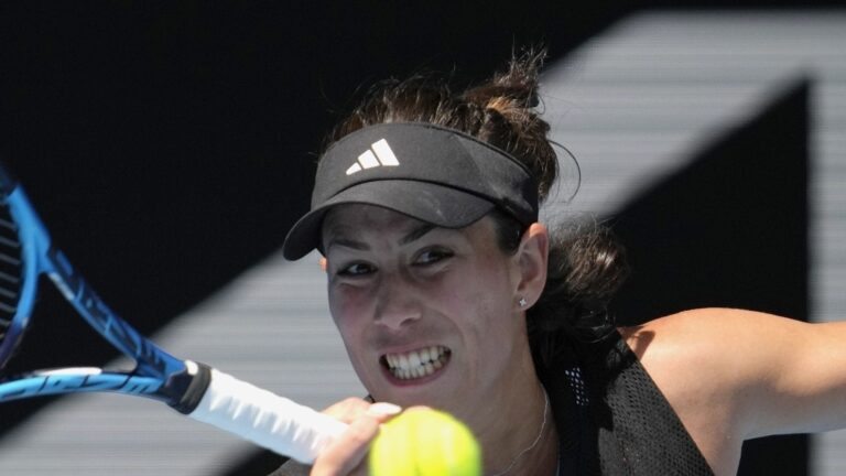 Former World Number 1 Garbine Muguruza Bows Out in First Round