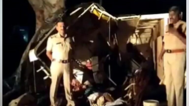 Six Dead, 16 Injured as Truck Carrying Pilgrims to Belagavi’s Yellamma Temple Collides With Tree