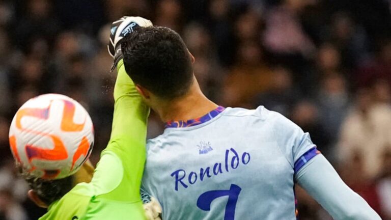 Cristiano Ronaldo Punched by Ex-Teammate During PSG Friendly