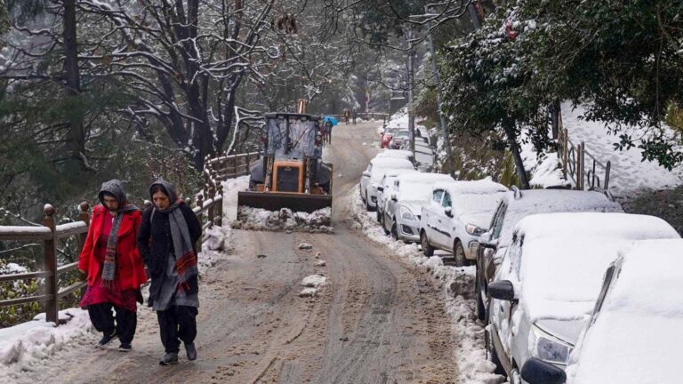 Fresh Snowfall in Parts of Himachal Pradesh, 278 Roads Closed