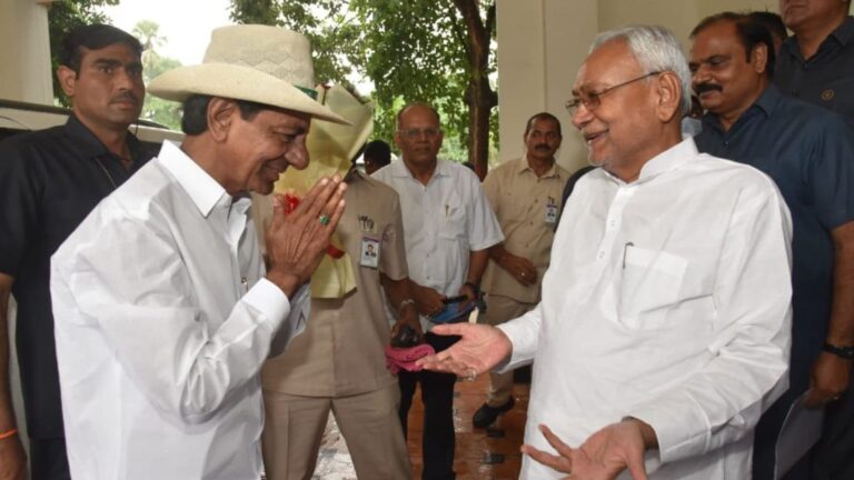 Future of ‘Third Front’ Appears Bleak as KCR Gives Cold Shoulder to Nitish, RJD