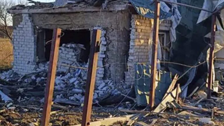 Strike Kills 63 Russian Troops in Eastern Ukraine: Moscow